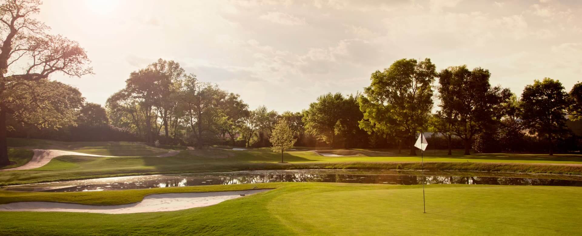 golf-green-at-sunset